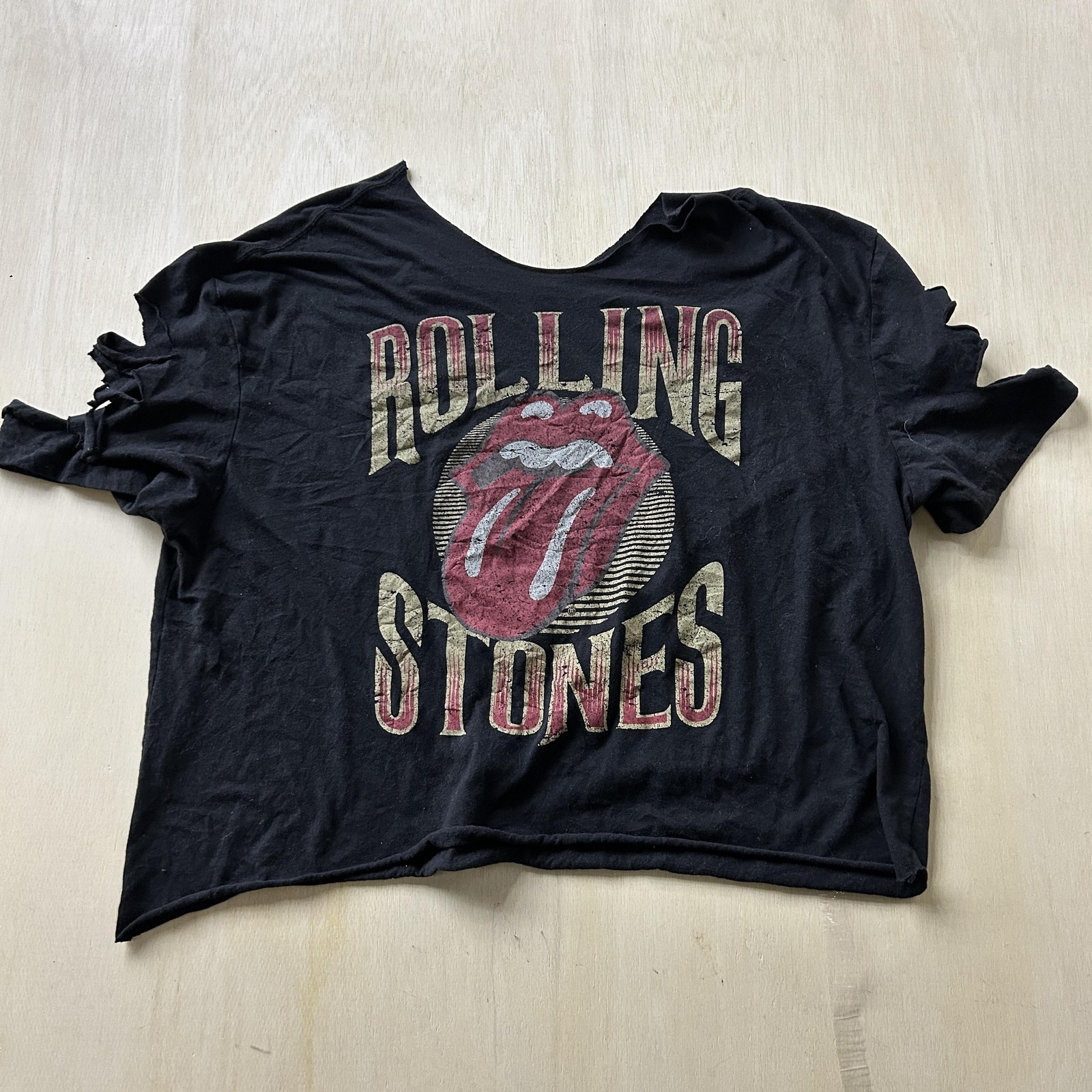 Rolling Stones Shirt Womens XL Black Cropped Slit Sleeve Band Rock Tee T-Shirt
