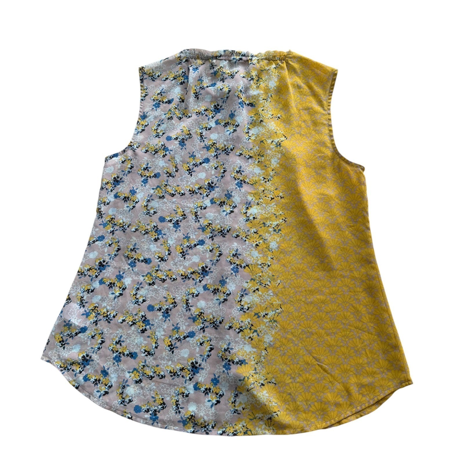 Cabi Womens M Yellow Blue Gray Mix Floral Button Sleeveless Offsides Blouse 5221