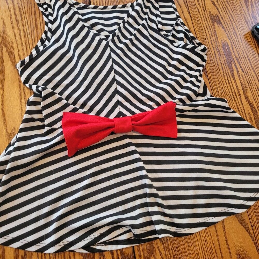Annabelle Top – Cute red bow on back, flattering fit 2x