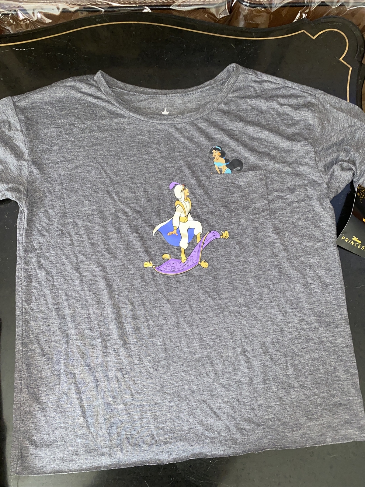 Disney Aladdin Pocket T-Shirt Size XL GREY NWTS xcr