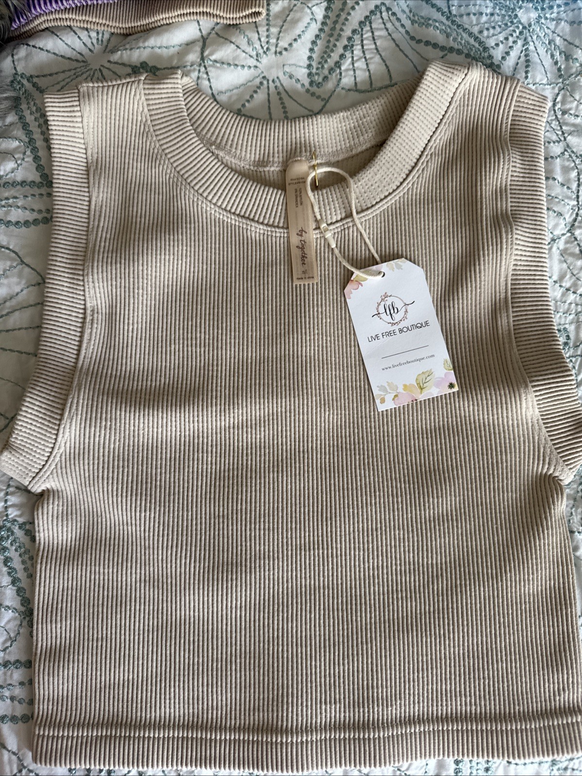 By Together Seamless Ribbed Crop Top Tan Crew Neck Tank Medium/large NEW