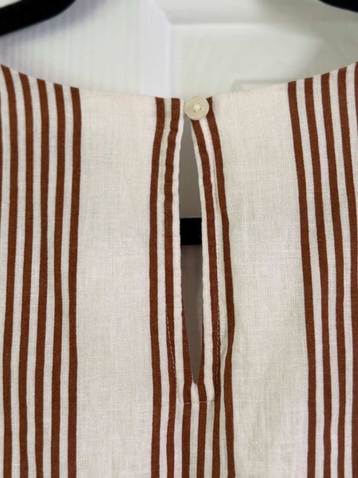 Loft Women’s Striped Linen Blend Shell Top Whisper White Minimalist Resortwear