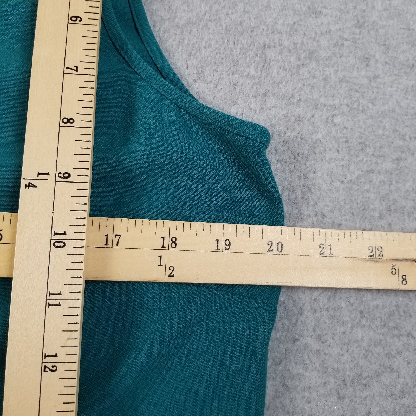 Draper’s & Damon’s Tank Top Women’s Medium M Green Sleeveless Scoopneck Stretch