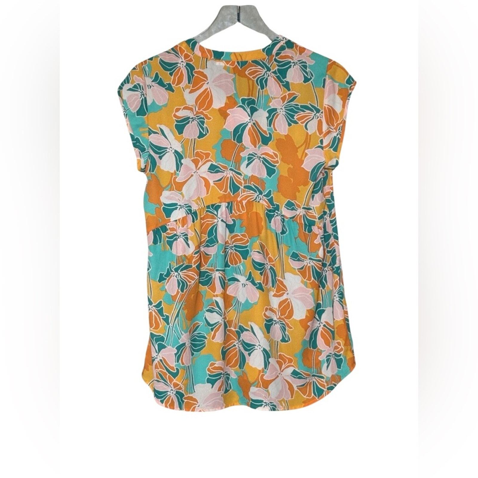 DR2 Vibrant Sleeveless Top