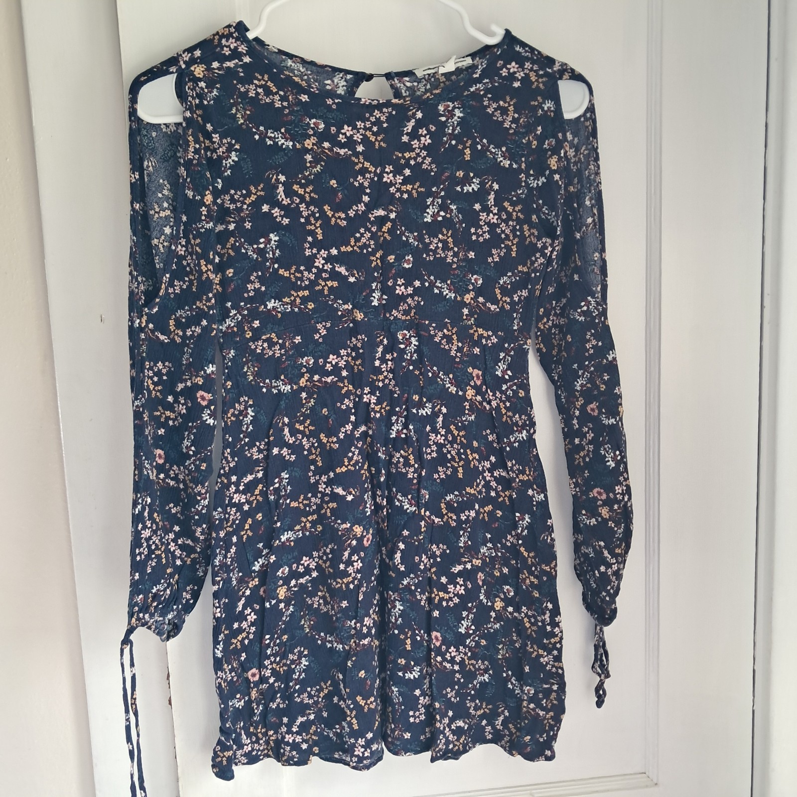 AMERICAN EAGLE Cold Open Shoulder Blouse Long Sleeve TUNIC Top Navy FLORAL XXS