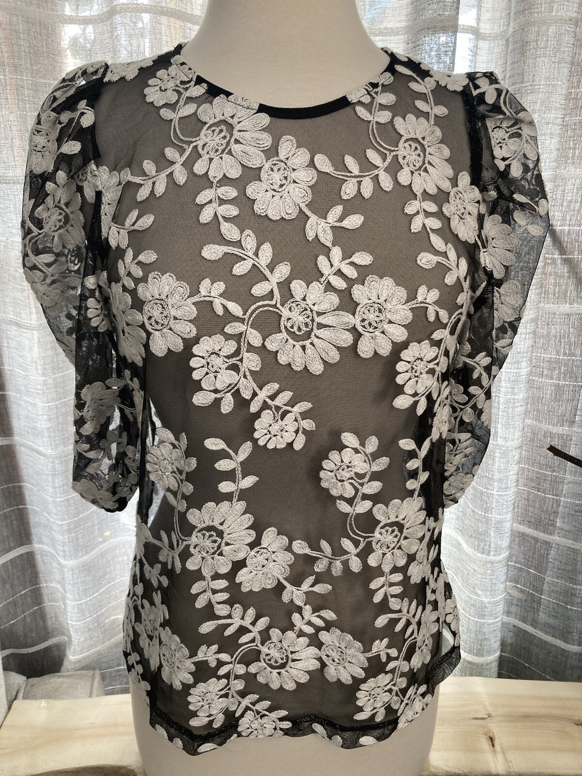 WICKED MAJESTY Sheer Black Top Blouse Sz M Ivory Embroidery Puff Sleeve GORGEOUS