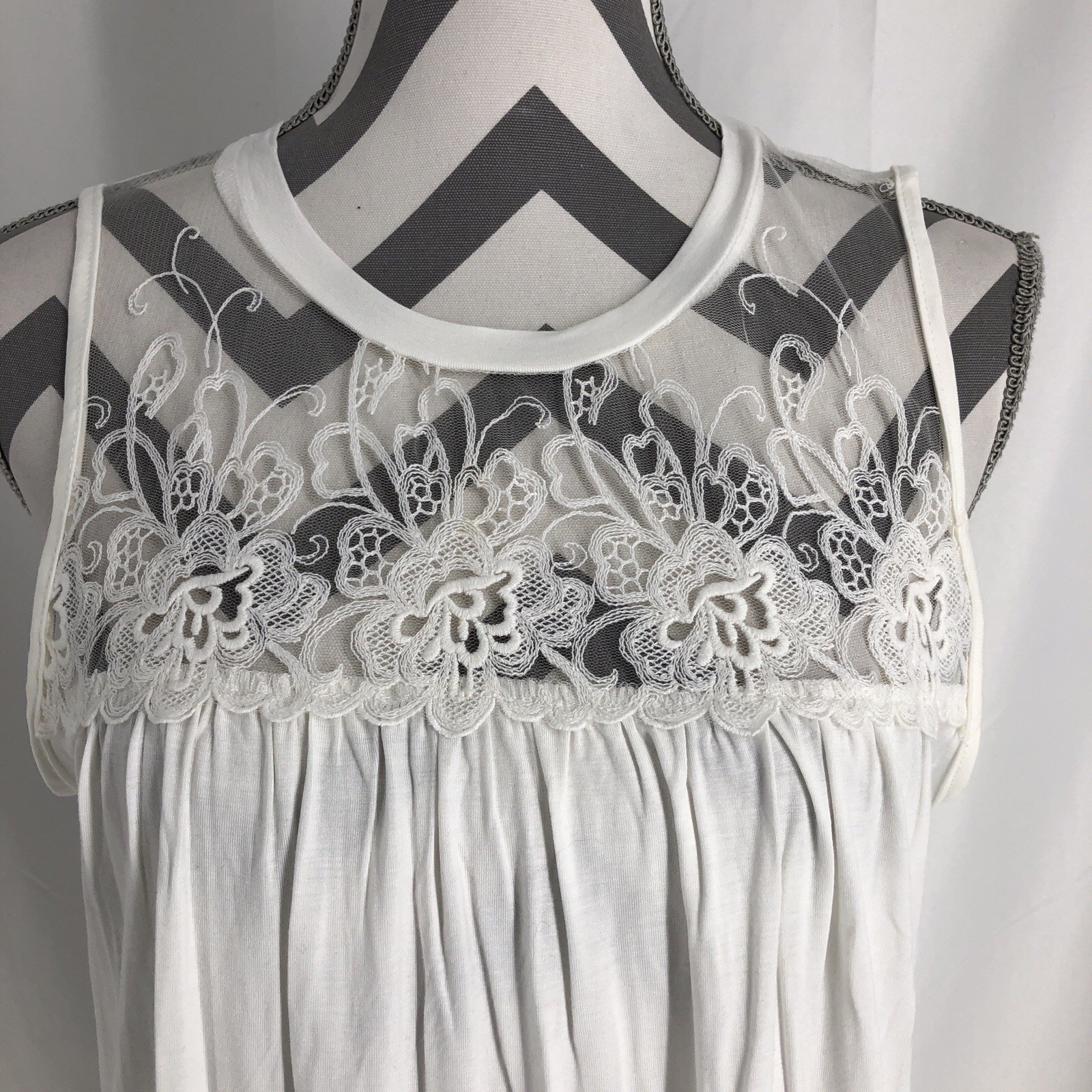 Miss Sparkling White Lace Yoke Tank Top Large