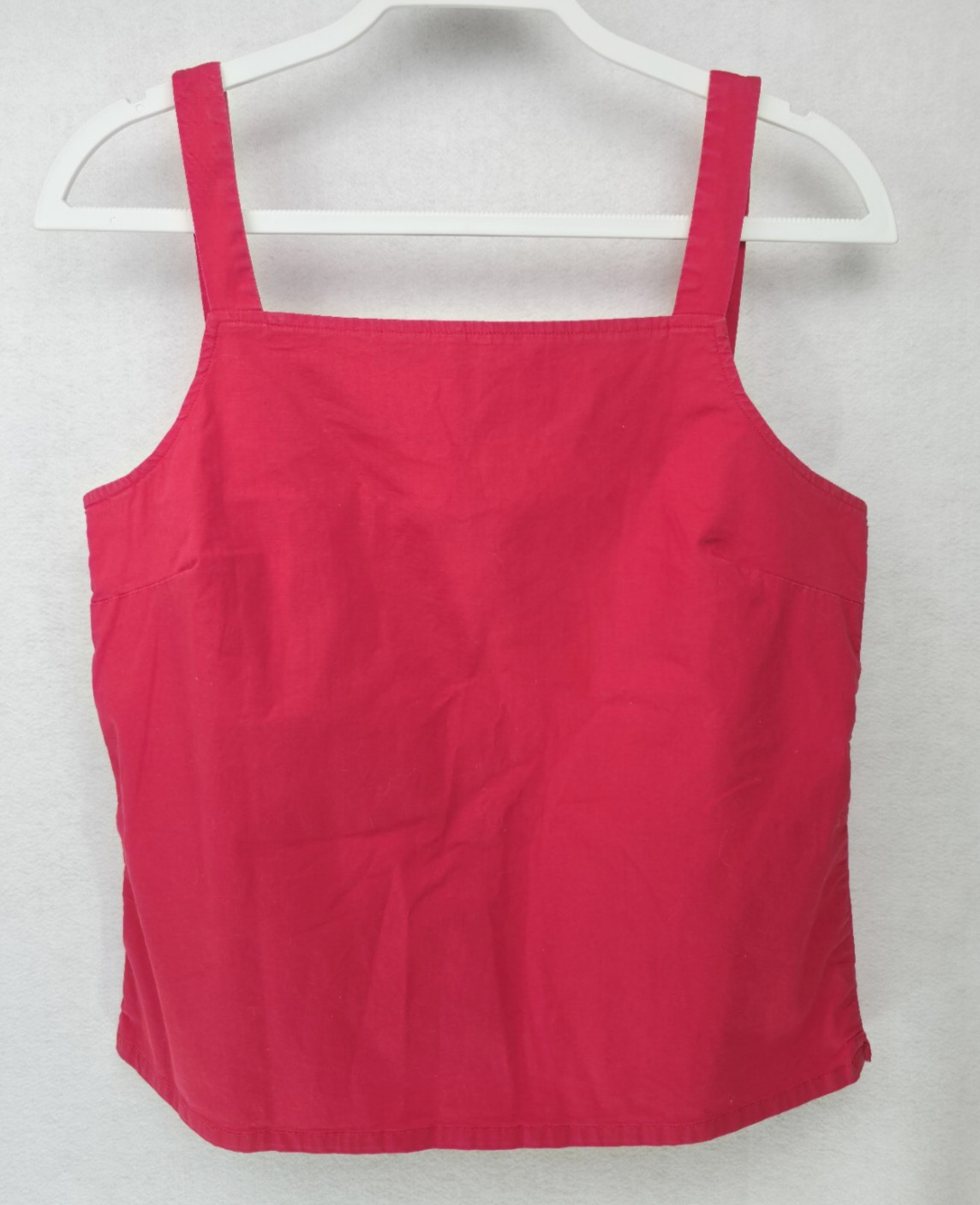 Great Northwest Clothing Co Women’s Sleeveless Top Full Back Zip from Hem Sz L