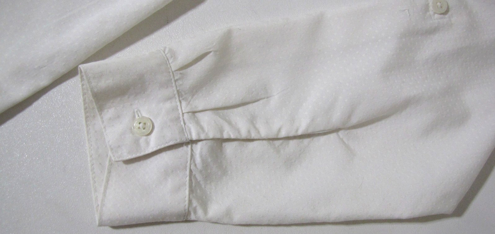 Eddie Bauer Shirt White Mountain Nylon/polyester blend Long Sleeve-roll tab Wm.M