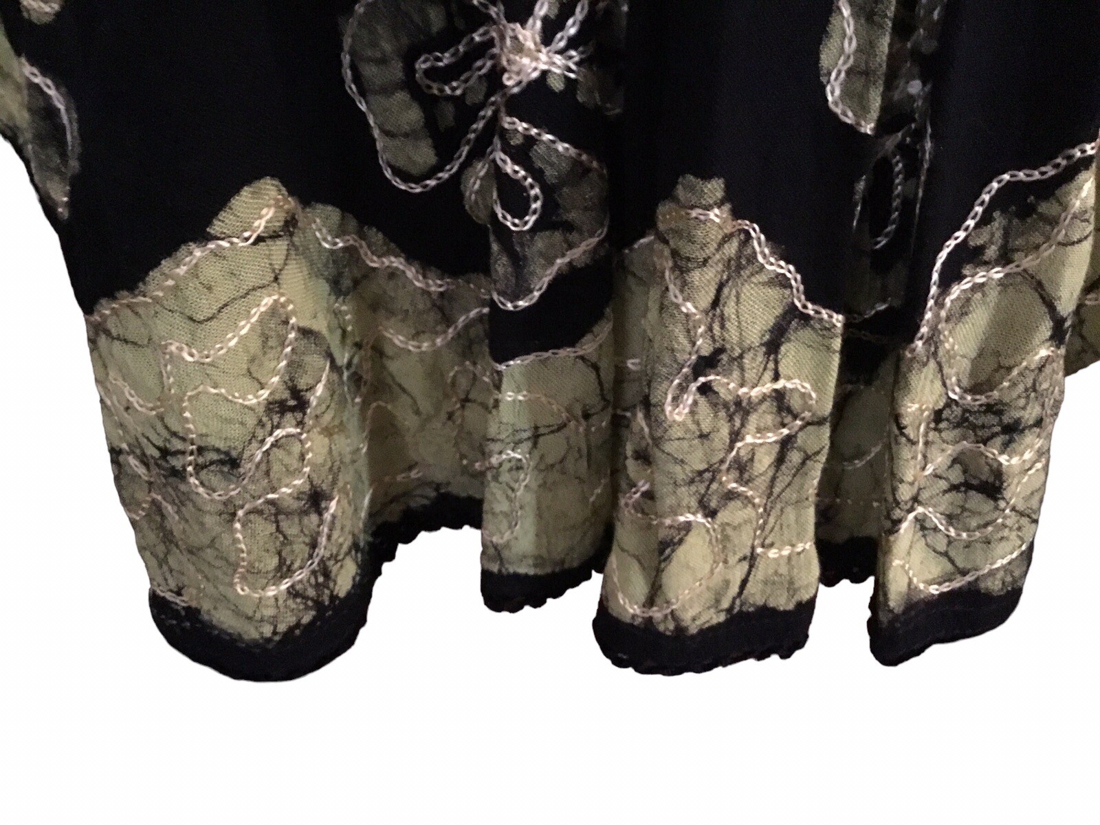 LSI Womens NWT Boho Top Shirt Black Green Embroidered One Size Poncho Seller