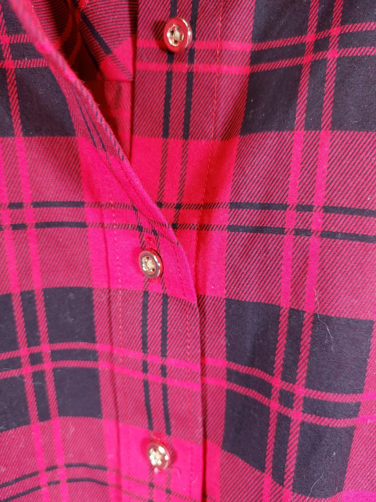 Talbots 22WP Red & Black Plaid Button Up Top Gold Buttons Collared Cotton Blend