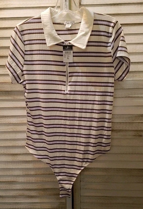 rue21 Women’s XL Striped Short Sleeve Collared Zip Front Bodysuit