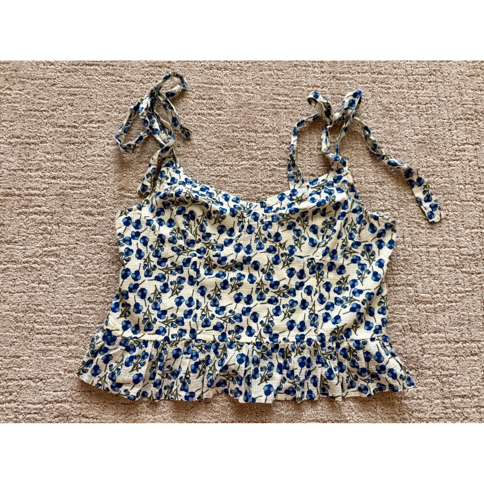 Dizzy Lizzy Cami Top Women Large Blue Floral Smocked Bow Tie Strap Ruffle Sz L