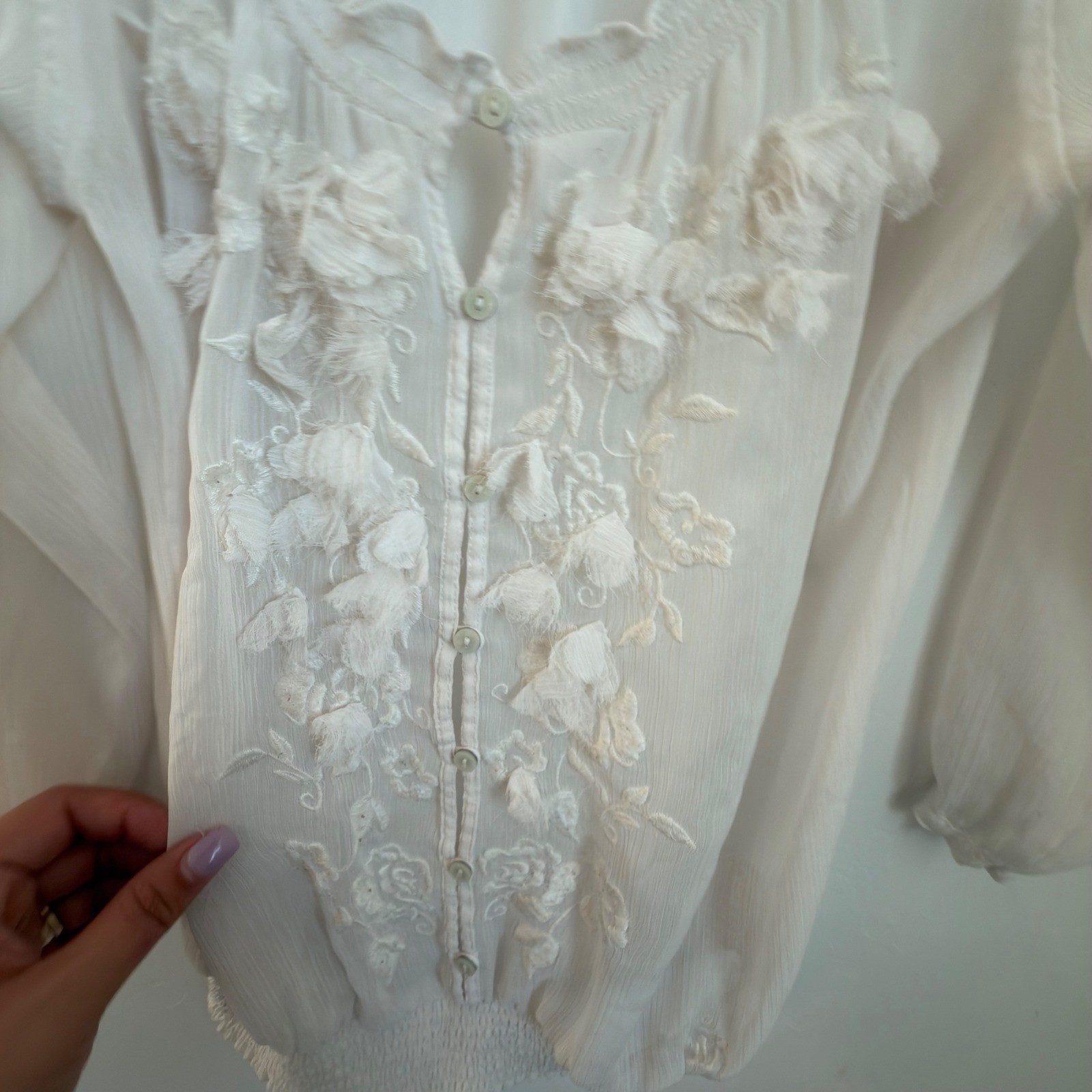 Abercrombie & Fitch Cream Floral Embroidered Sheer Blouse Smocked Waist Small