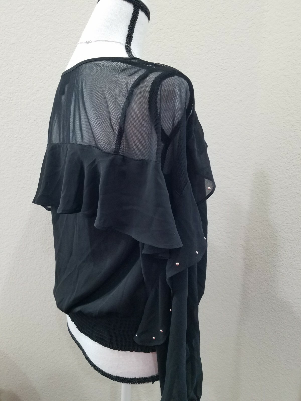 THALIA SODI Black Long ruffled sheer Sleeves V Neck Blouse Size SMALL**NEW**