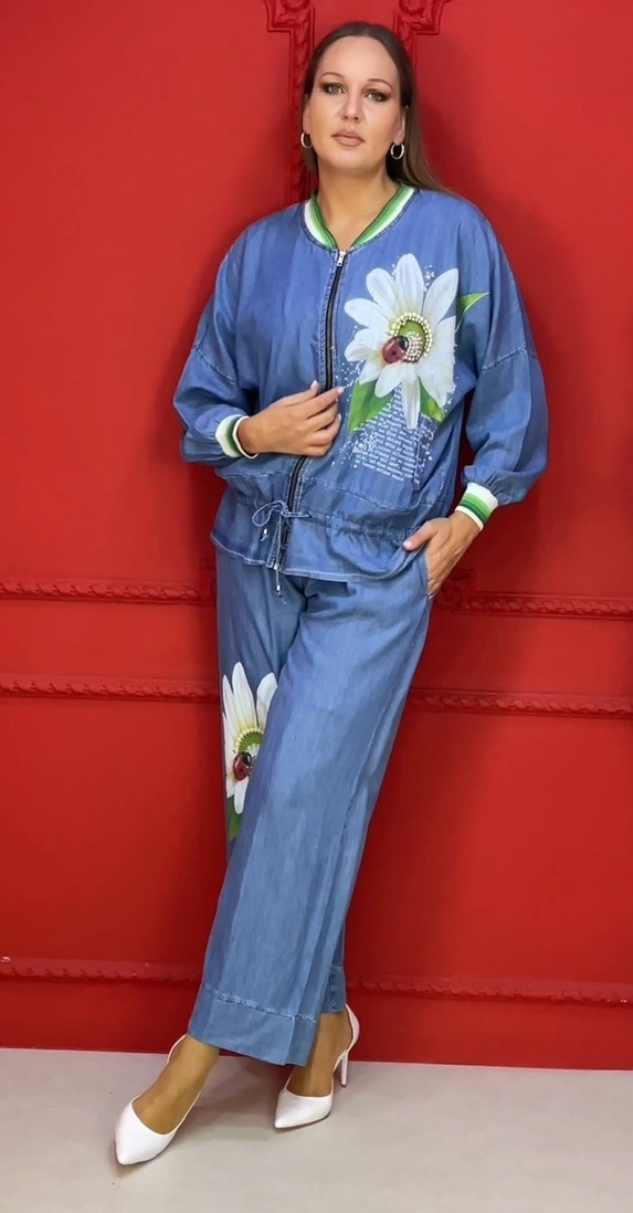 New  Designer LAVELINA Pant Suit Size 44,46,48 Turkish, US 14-16 16-18 18-20