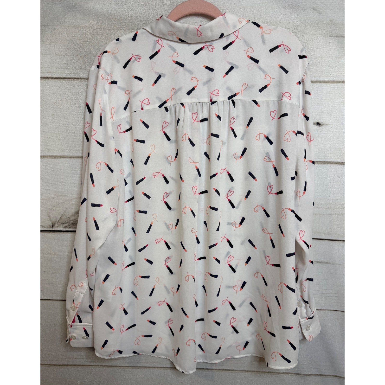 Chicos Lipstick Heart Print Button Down Shirt White Long Sleeve Size 3 XL 16/18