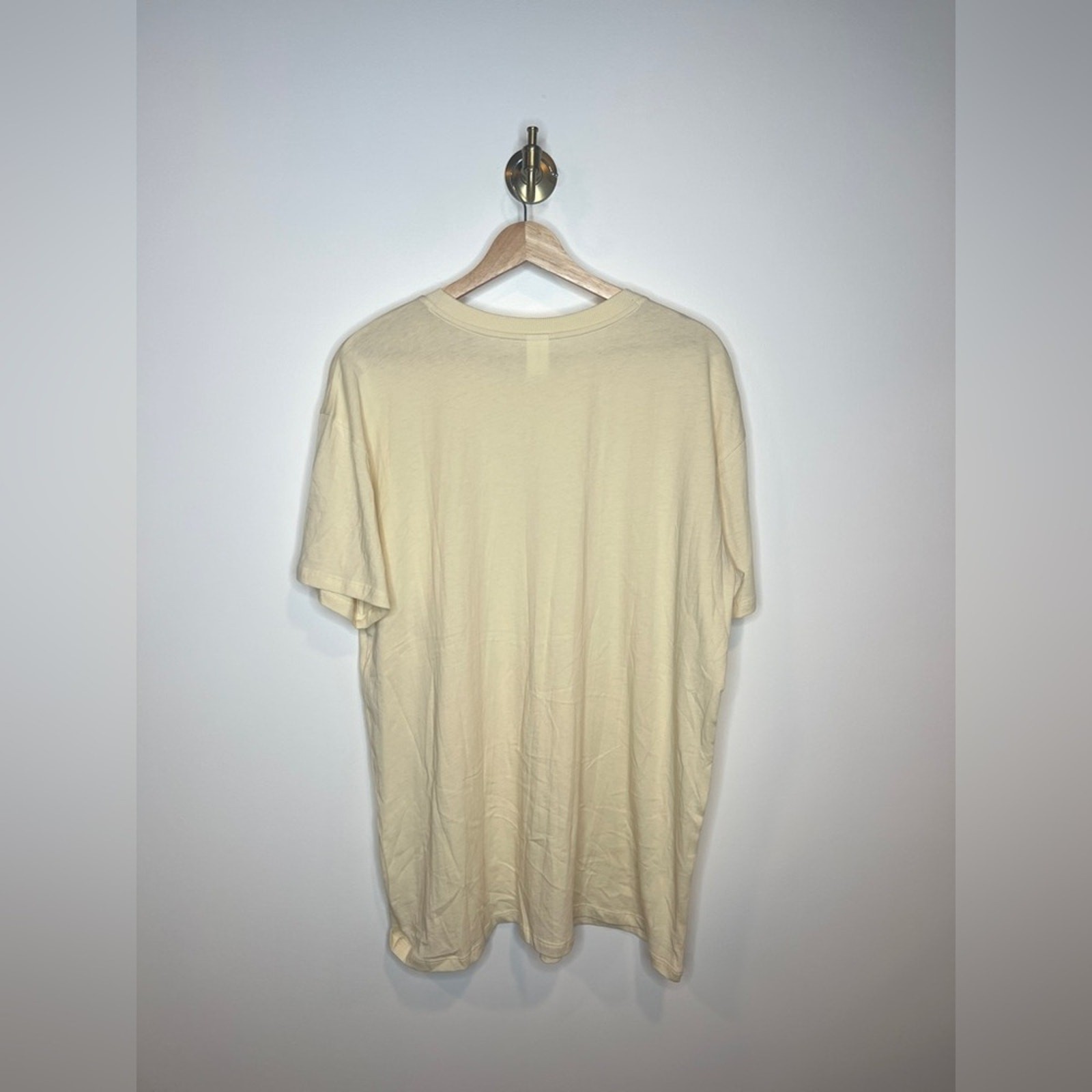 Abound Oversized Cream Color Basic T-Shirt Sz L