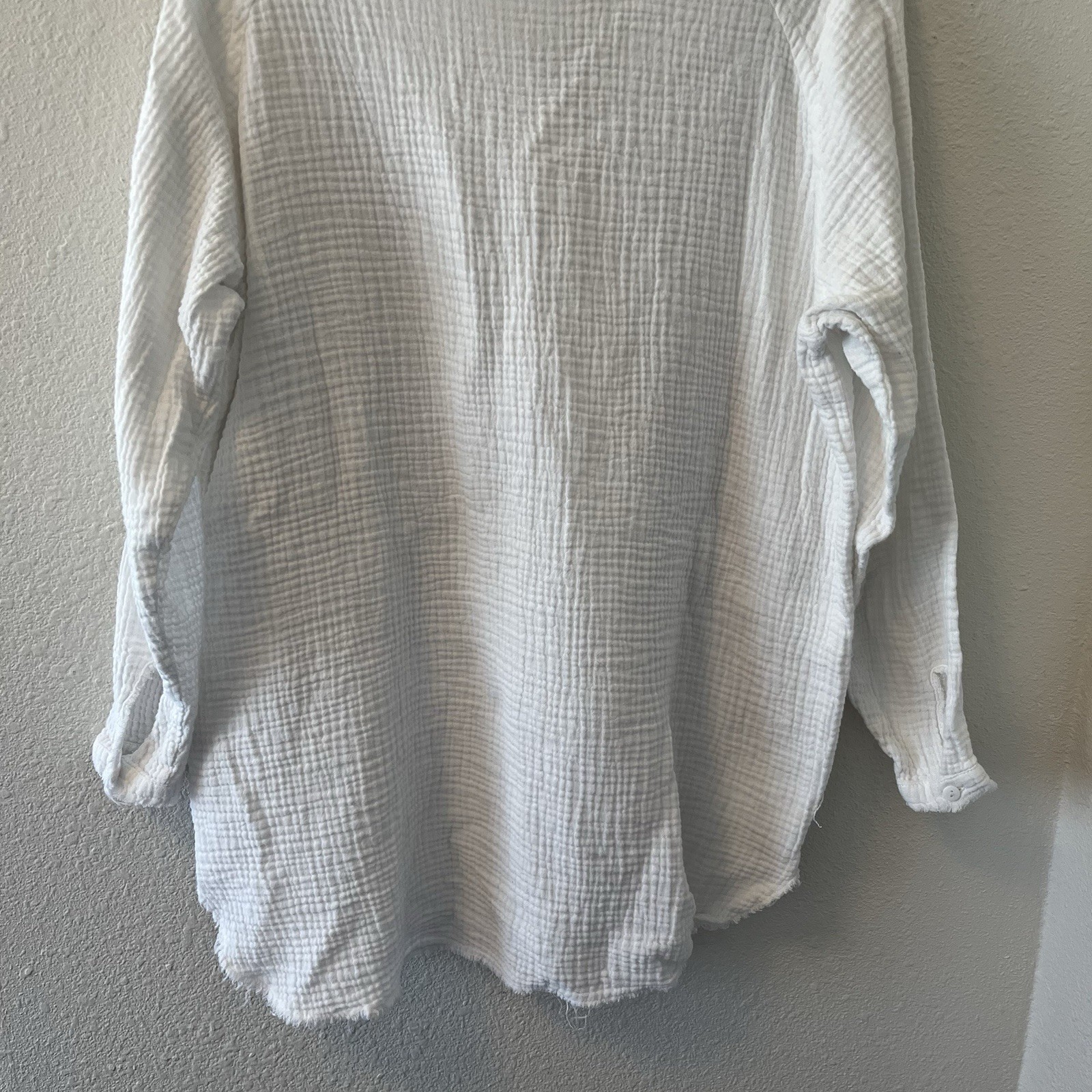 Lucca Women’s Top Size XS White Gauzy Cotton Tunic Button Boho Beachy Cottage