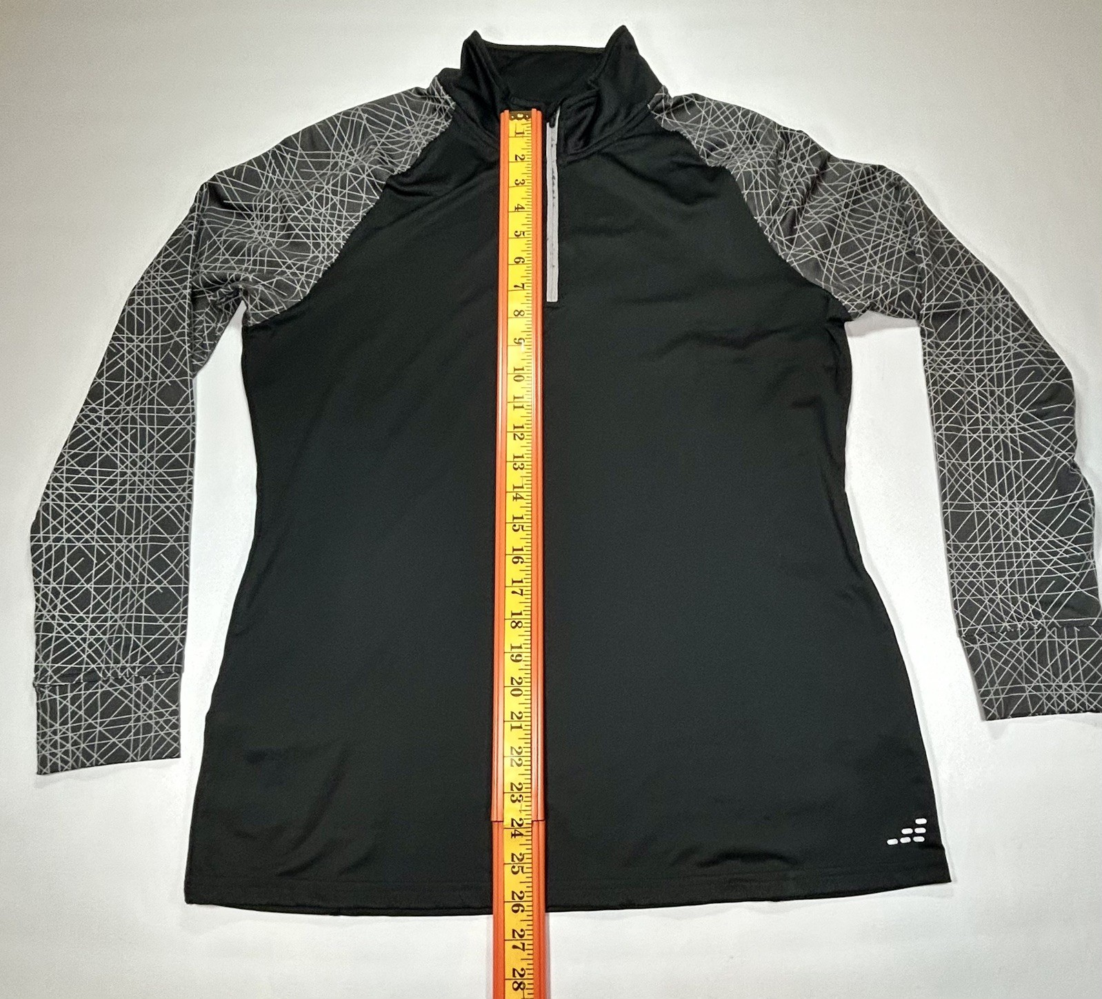 Pullover XL Reflective Long Sleeve thumb hole Running Top 1/4 Zip Shirt/Jacket