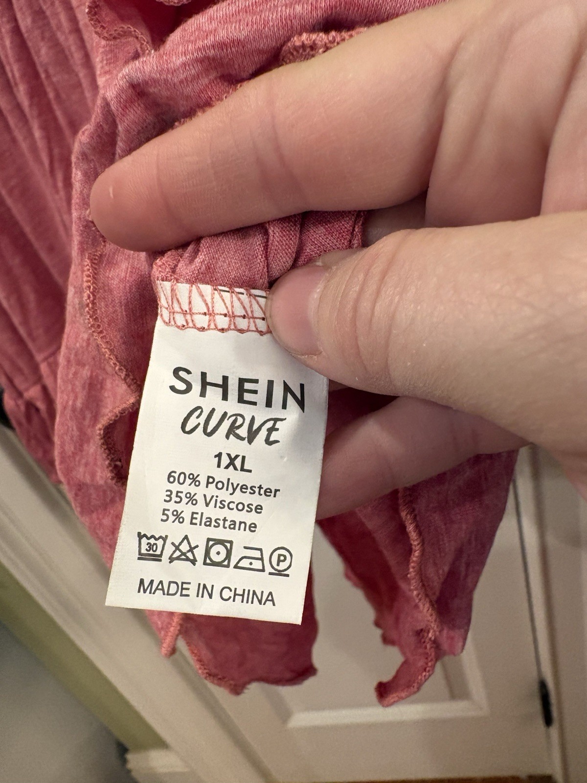 NWOT SHEIN Curve 1XL Red Blouse Short Sleeved Chest 46” TR189