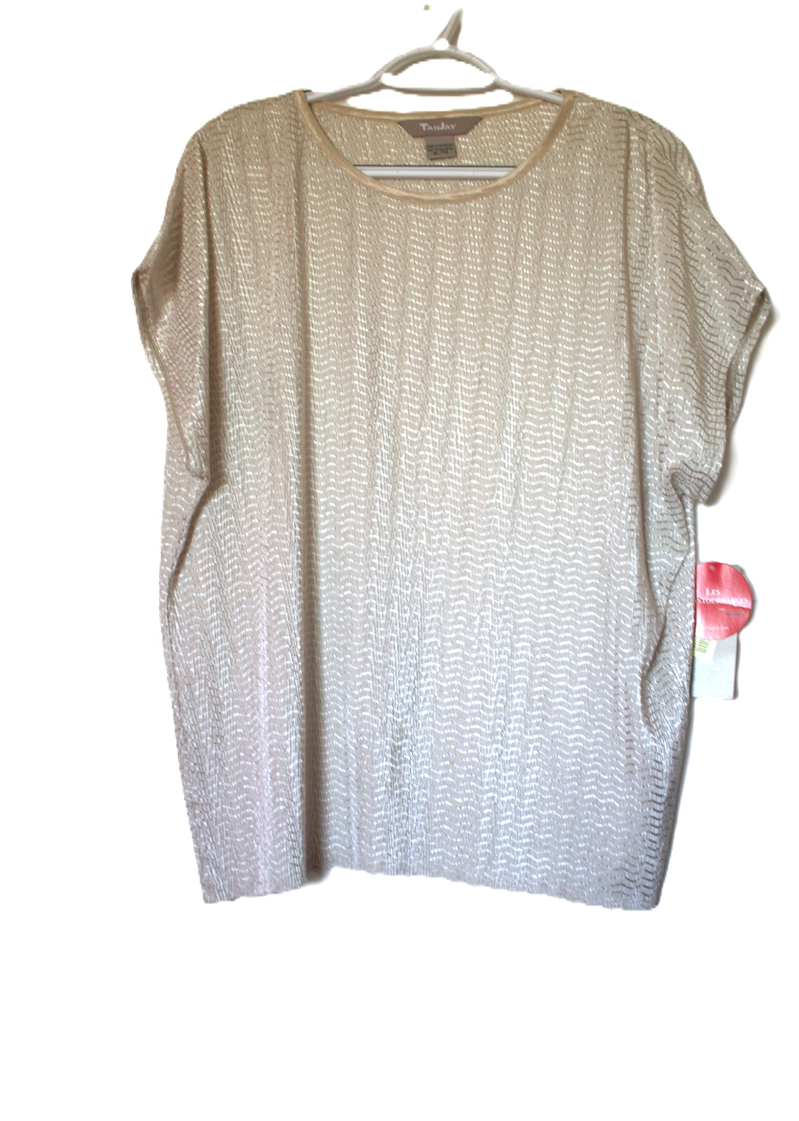 NWT TanJay Top Womens XL Beige Plisse Textured Cap Sleeve Scalloped Hem Preppy