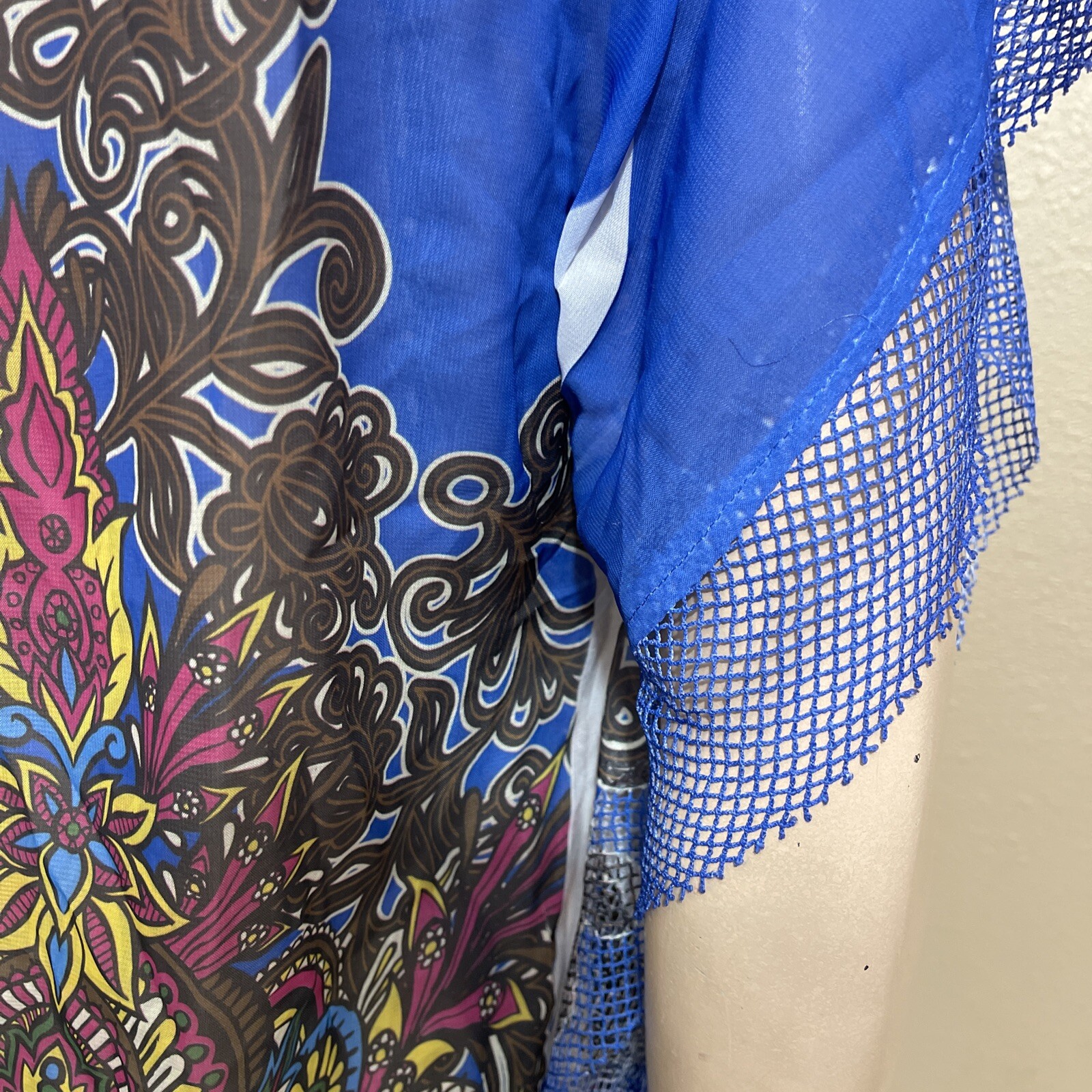 Women’s Blue Multicolour Polyester Relaxed Lace Lightweight Size L Top Blouse