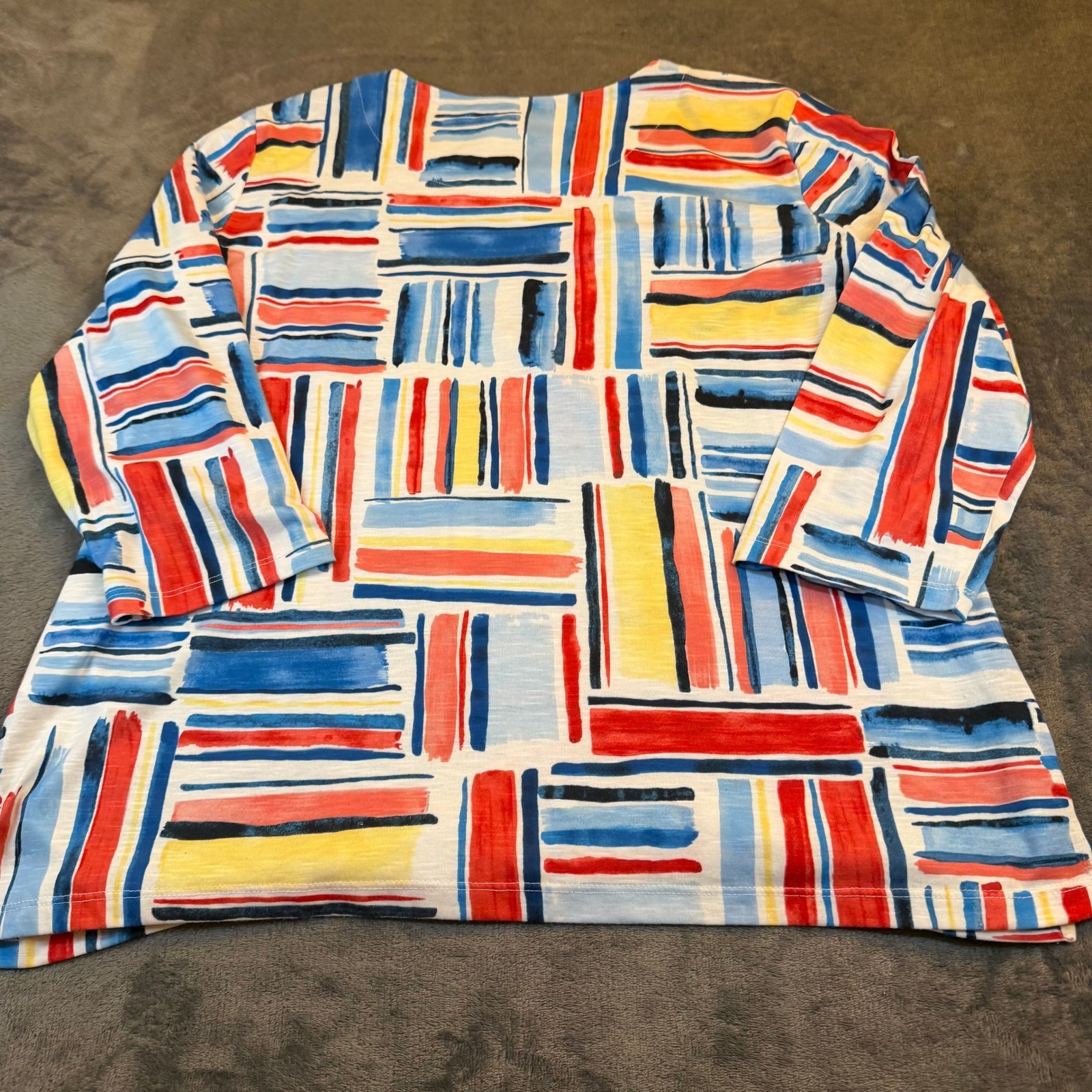Alfred Dunner Abstract Stripe Print Studded Neckline Tunic Top Womens Medium