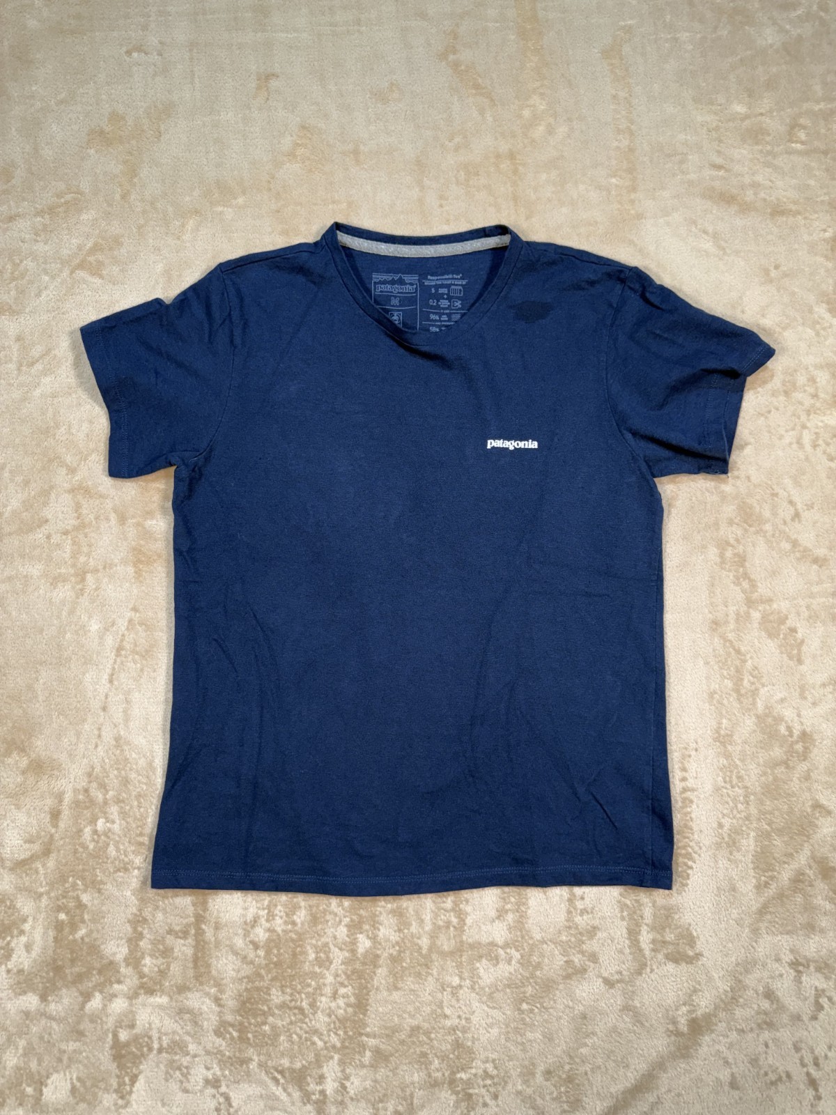 Patagonia Women’s P-6 Logo Responsibili-Tee Blue Size M STY37567