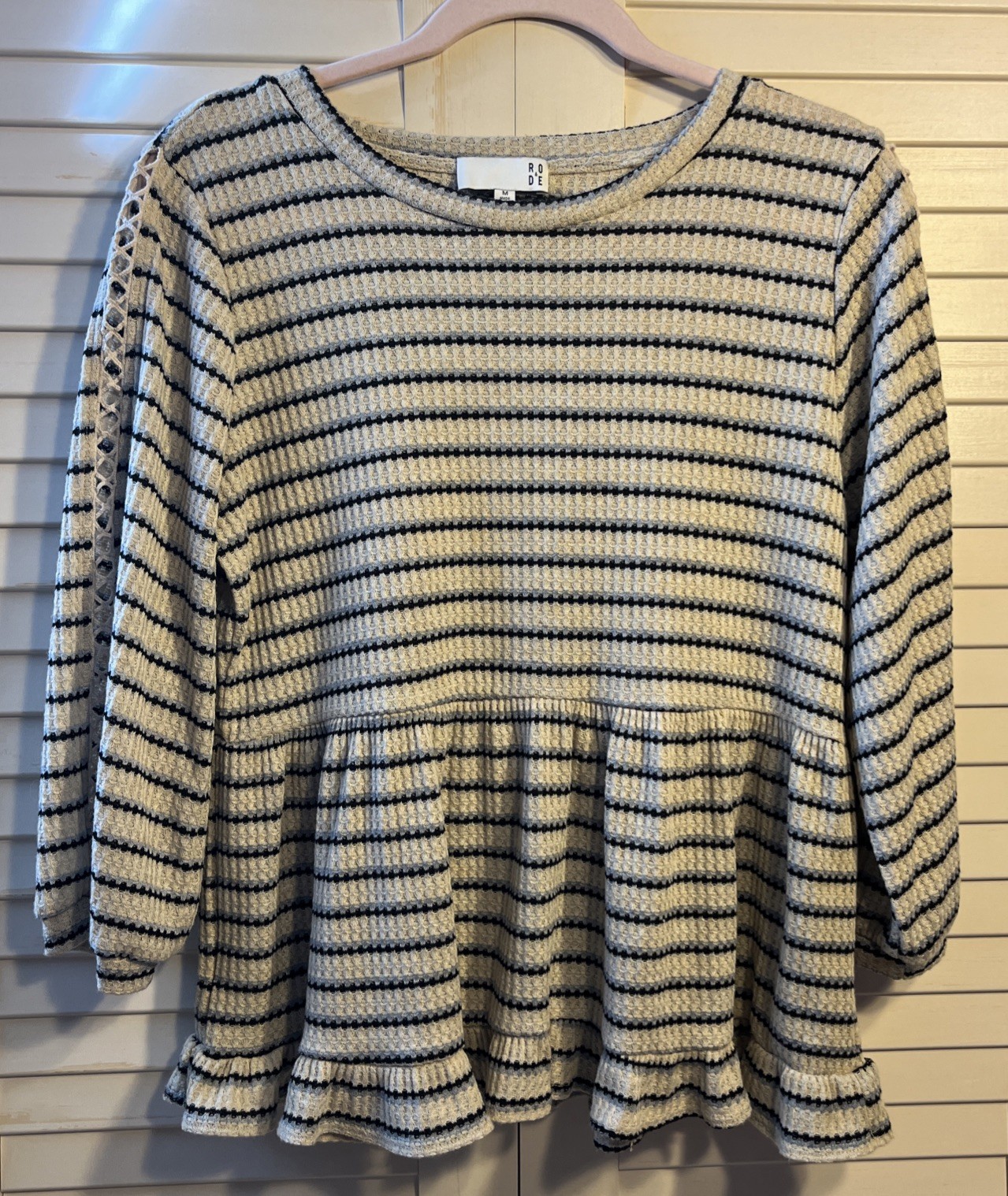 RO & DE Women’s Top Peplum Ruffle Hem Crochet Striped Size M