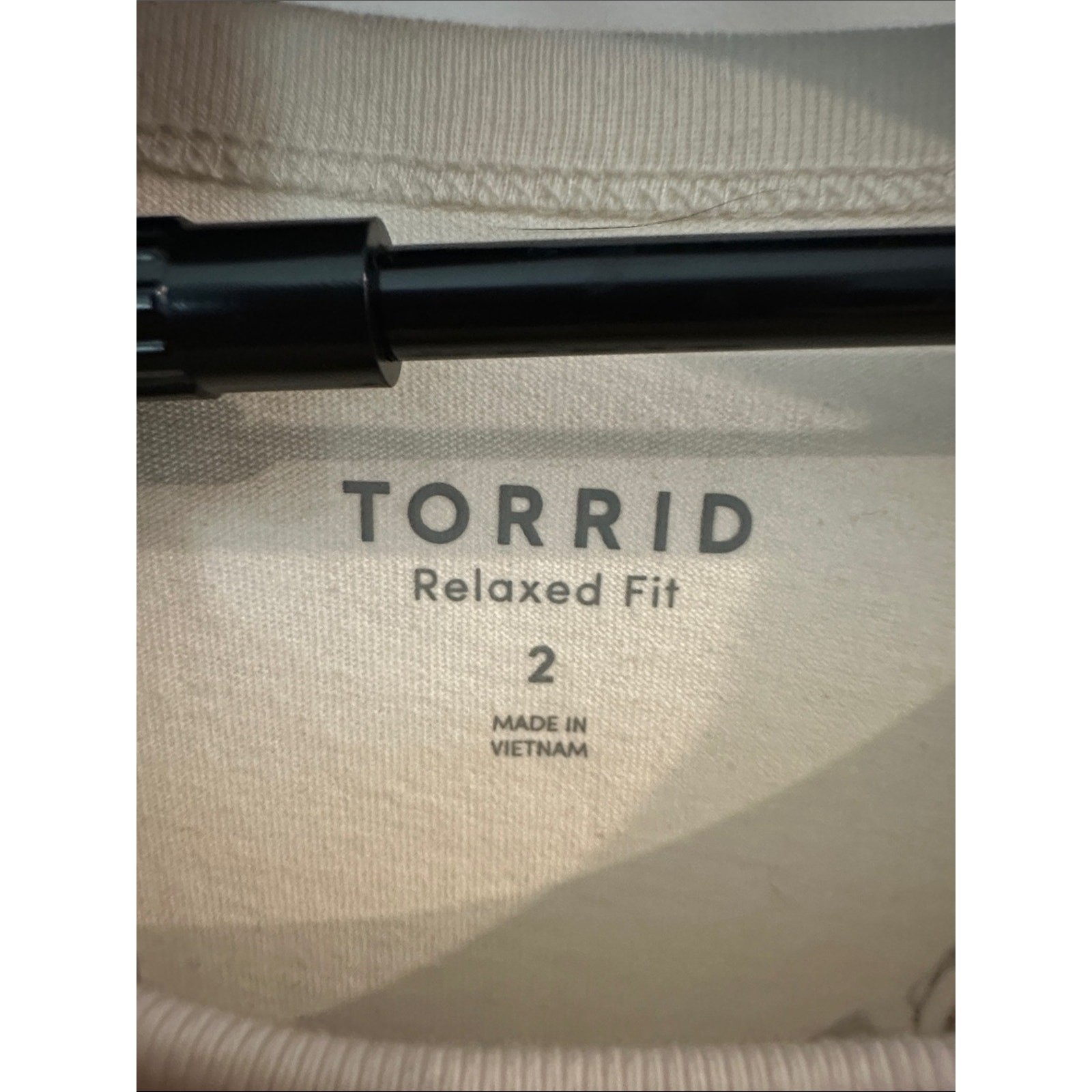 Torrid Cream Short Sleeve Boxy Tee with Mauve Floral Print Size 2