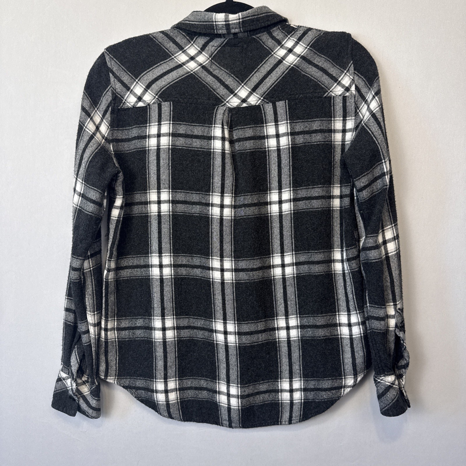 Rails Hunter Coal White Plaid Flannel Shirt Medium Gray Black White Button Front