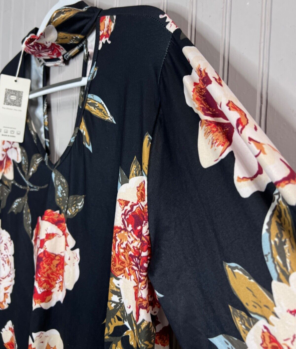 ECOWISH Womens TOP XXL Elegant Black Red White Floral Date Night Sassy NEW