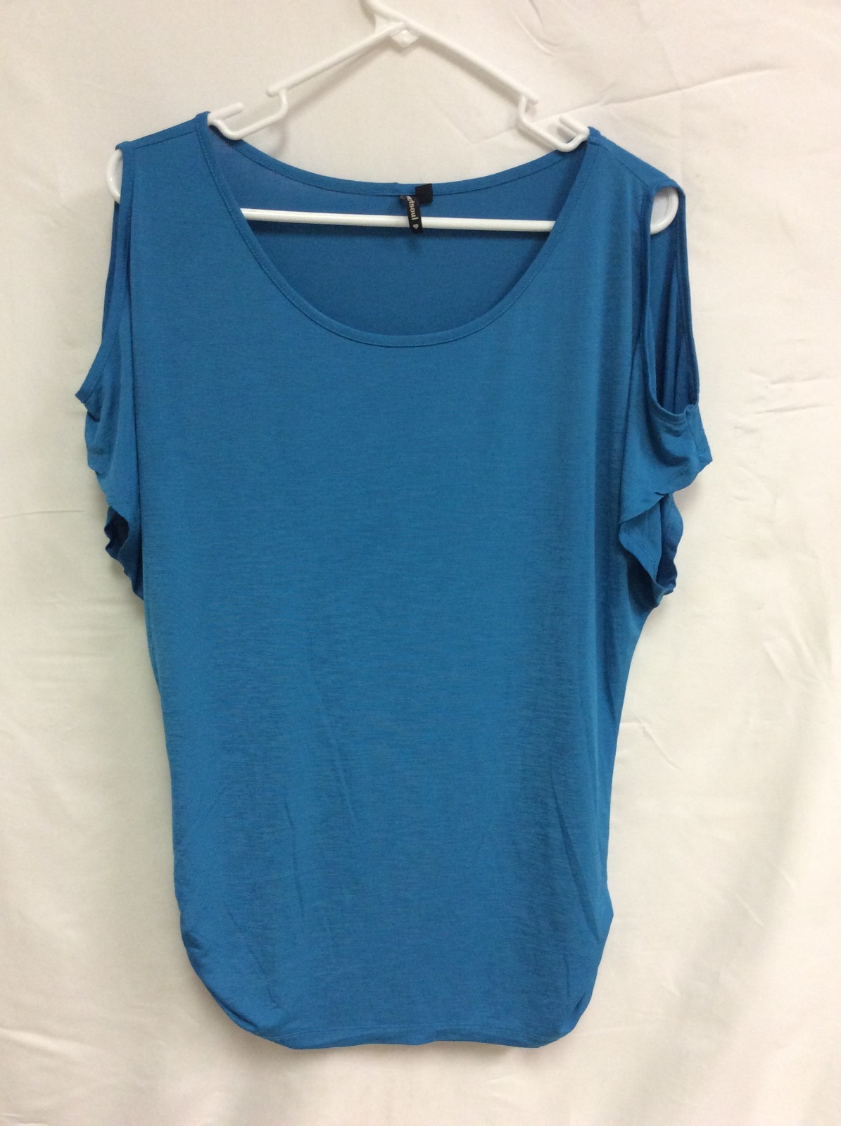 Heartsoul Womens Blue Cold Shoulder T-Shirt Size Large New XL