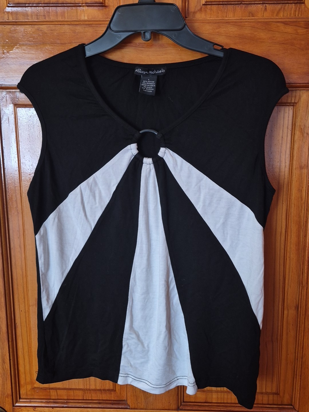 Allicyn Michael Women’s Black White Summer Top Rayon Blend Size L NWOT