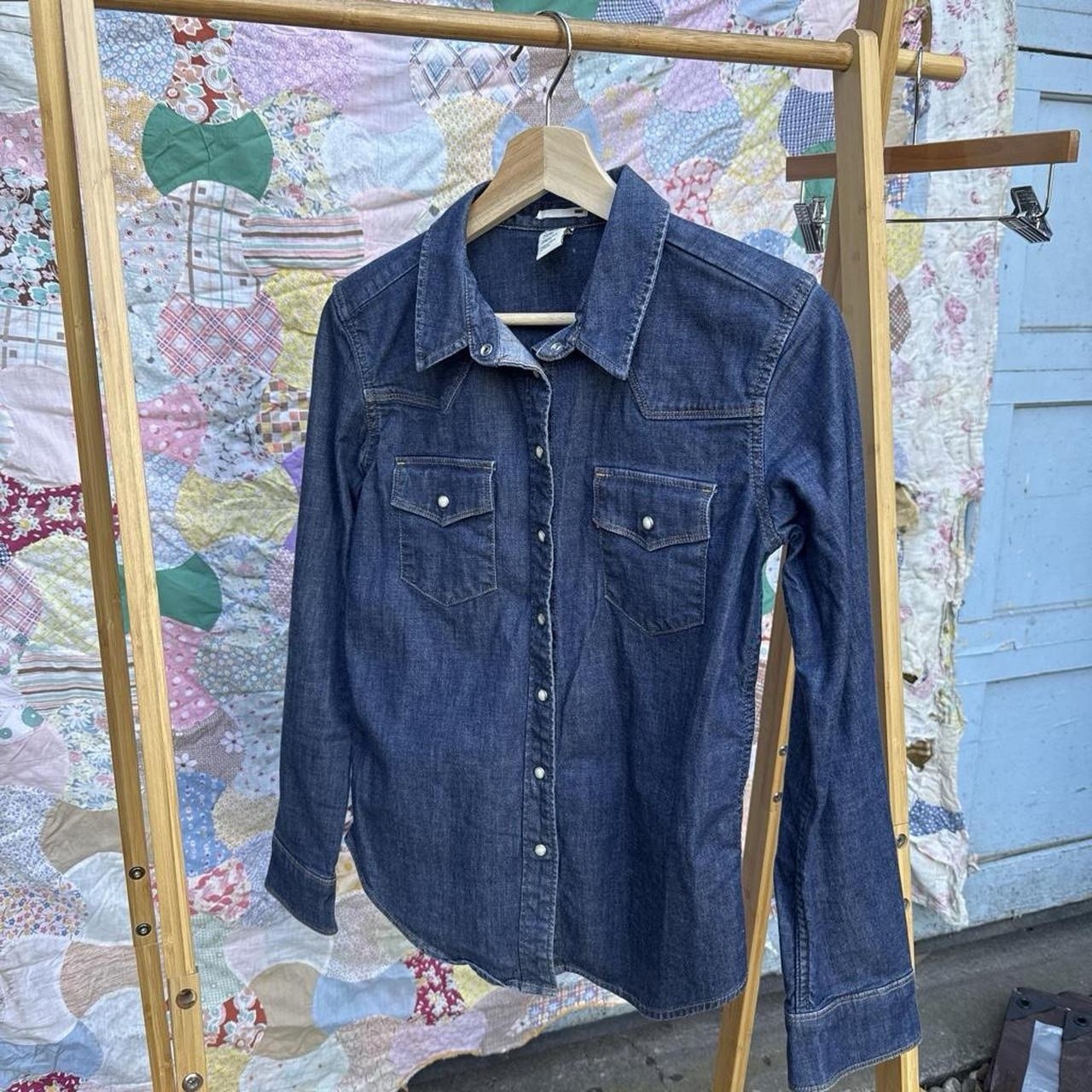 Levi Strauss Signature Women’s Blue Denim Button-Up Shirt M Pearl buttons