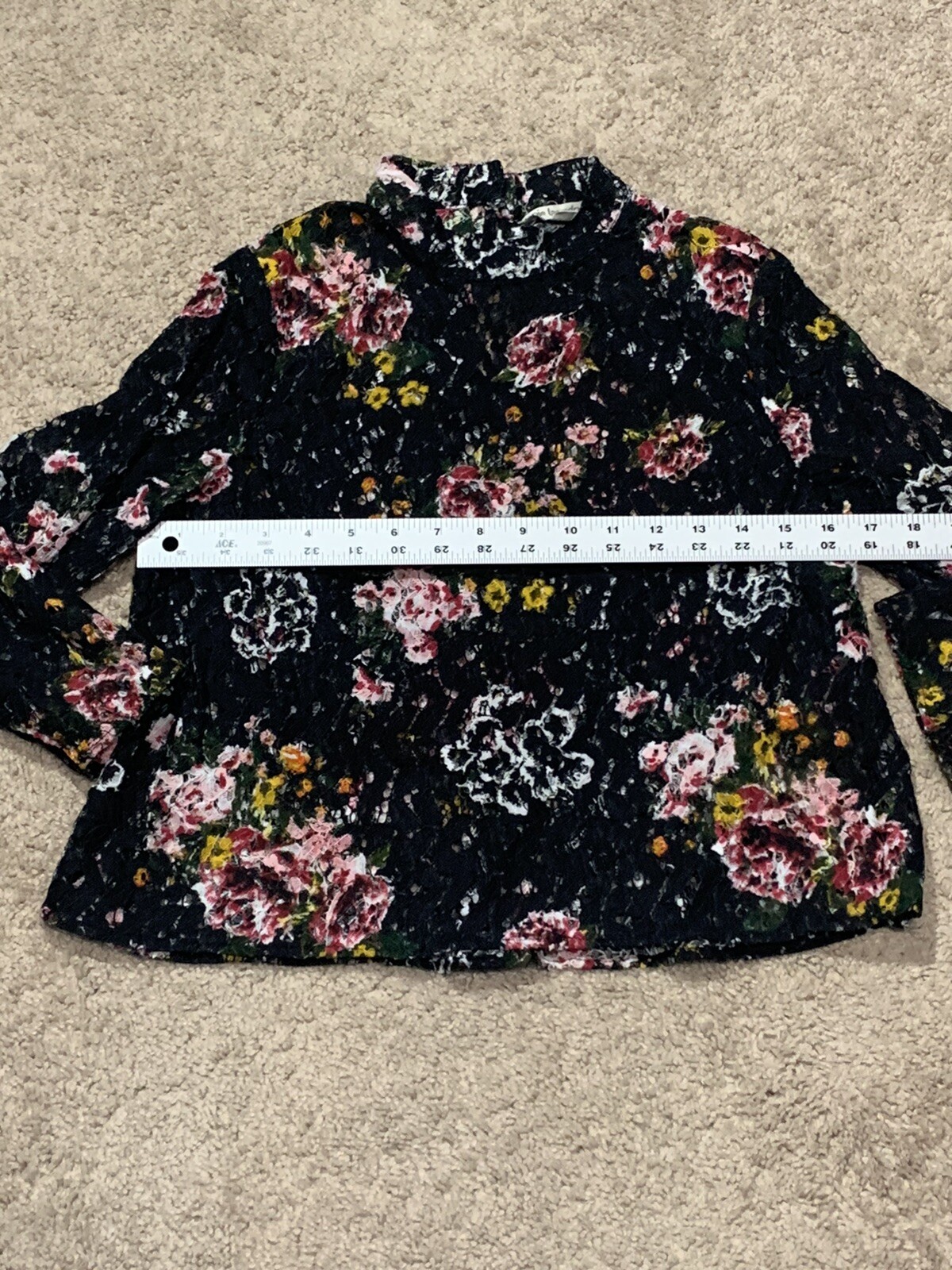 Hippie Laundry Womens Shirt Size Medium Multicolor Floral High Neck Lace