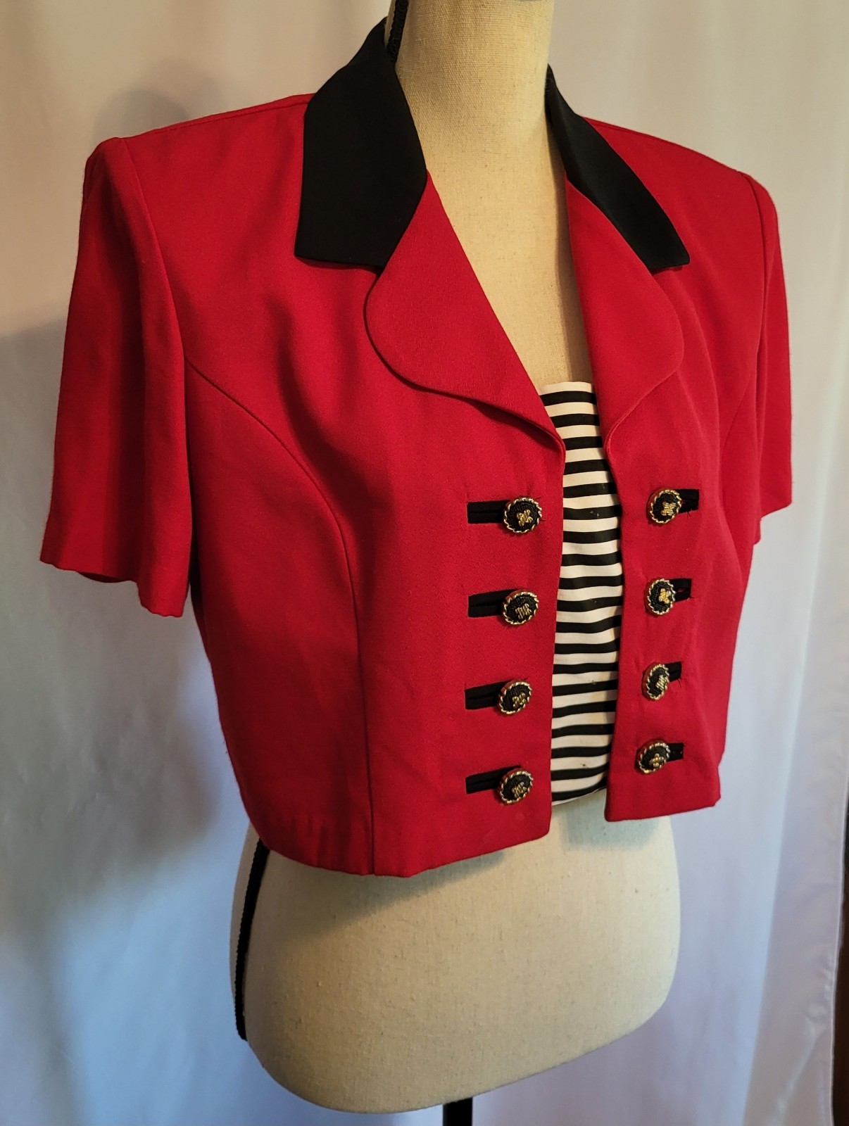 ☆Vintage 80s☆ Womens Bolero Top Red/Black Cropped Buttons M-L Mob Wife