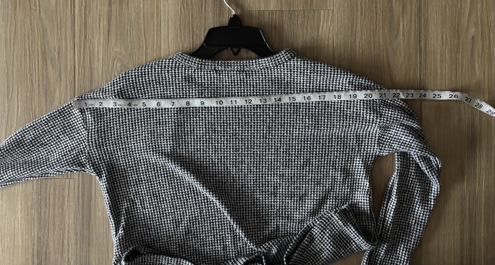 Forever 21 Knit Top Black White Long Sleeve Crop Womens S 90s Grunge Minimalist