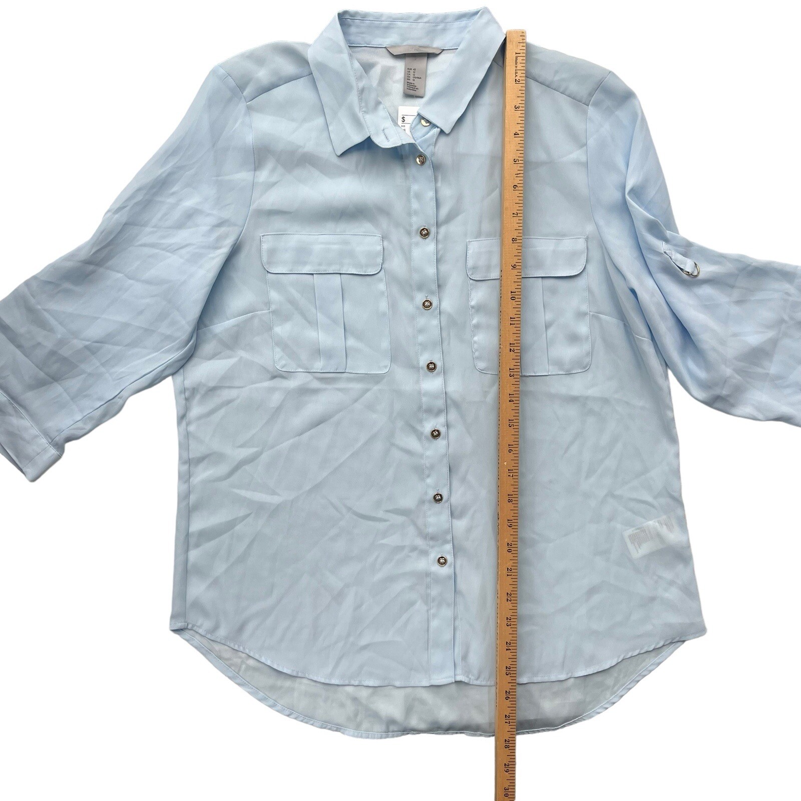 H&M Women’s Sz 12 Light Blue 3/4 Roll Tab Sleeves Lightweight Button Front Shirt