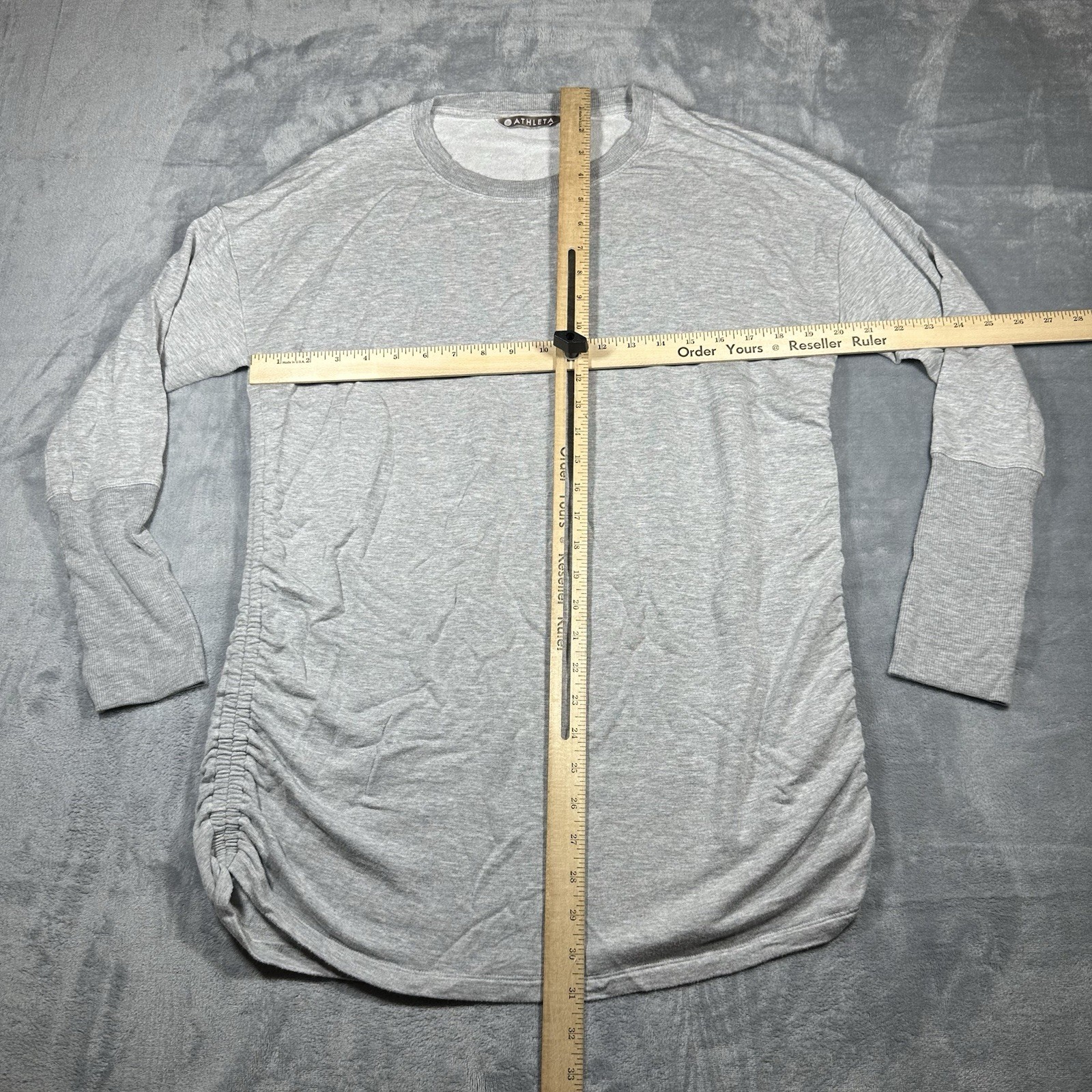 Athleta Drishti Ruched Sweatshirt Womens Large Gray Long Sleeve Stretch Pullover