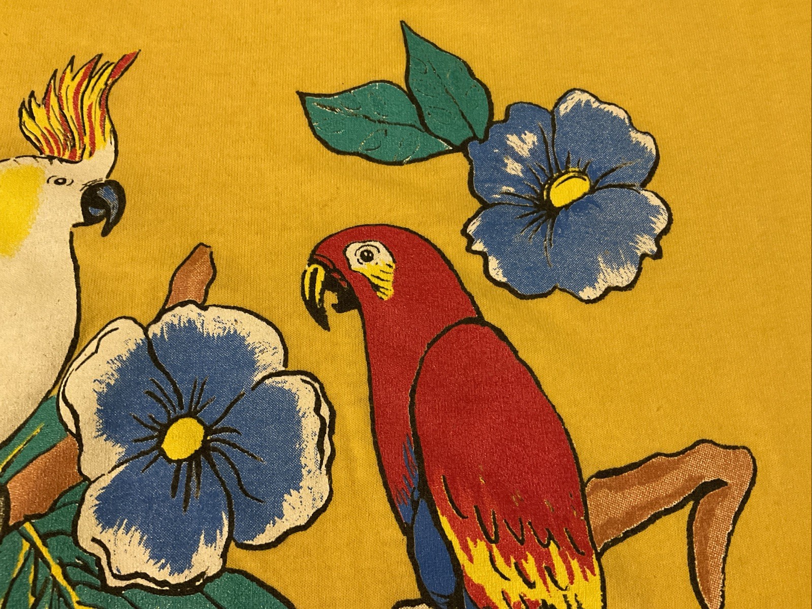 Vintage 90s Yellow Parrot T-Shirt Tropical Graphic Pint Womens Size 2X USA Made