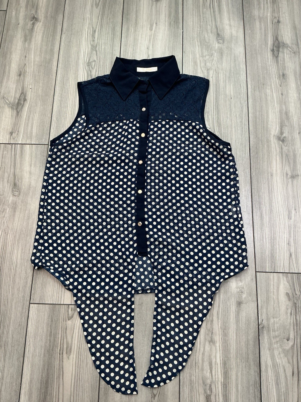 To Shine Navy White Polka Dot Tie Hem Sleeveless Shirt Lace Yoke Collared Size L