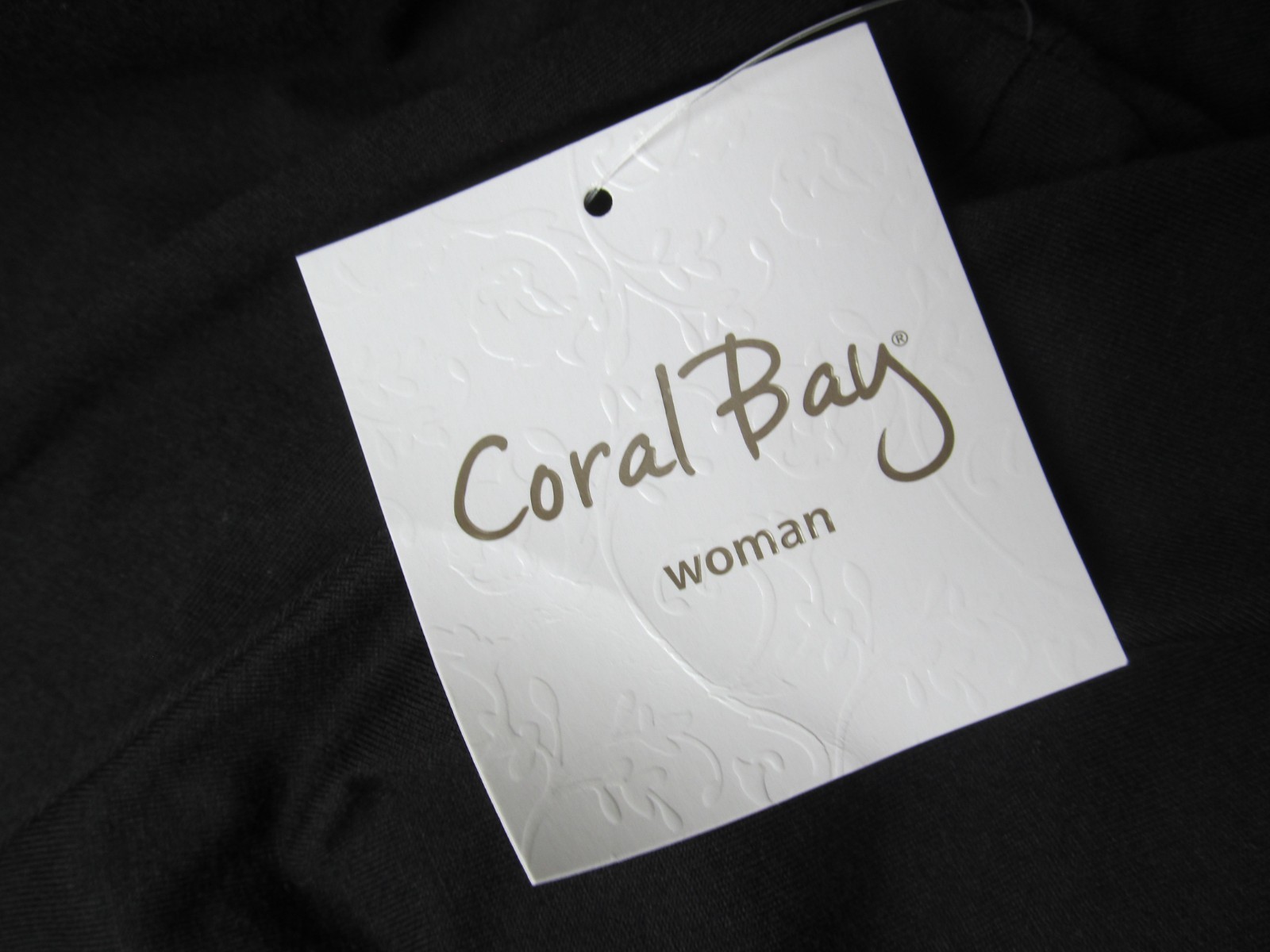 CORAL BAY NWT Woman 3X Asymmetrical Hemline Pullover Top Rhinestones at Neckline
