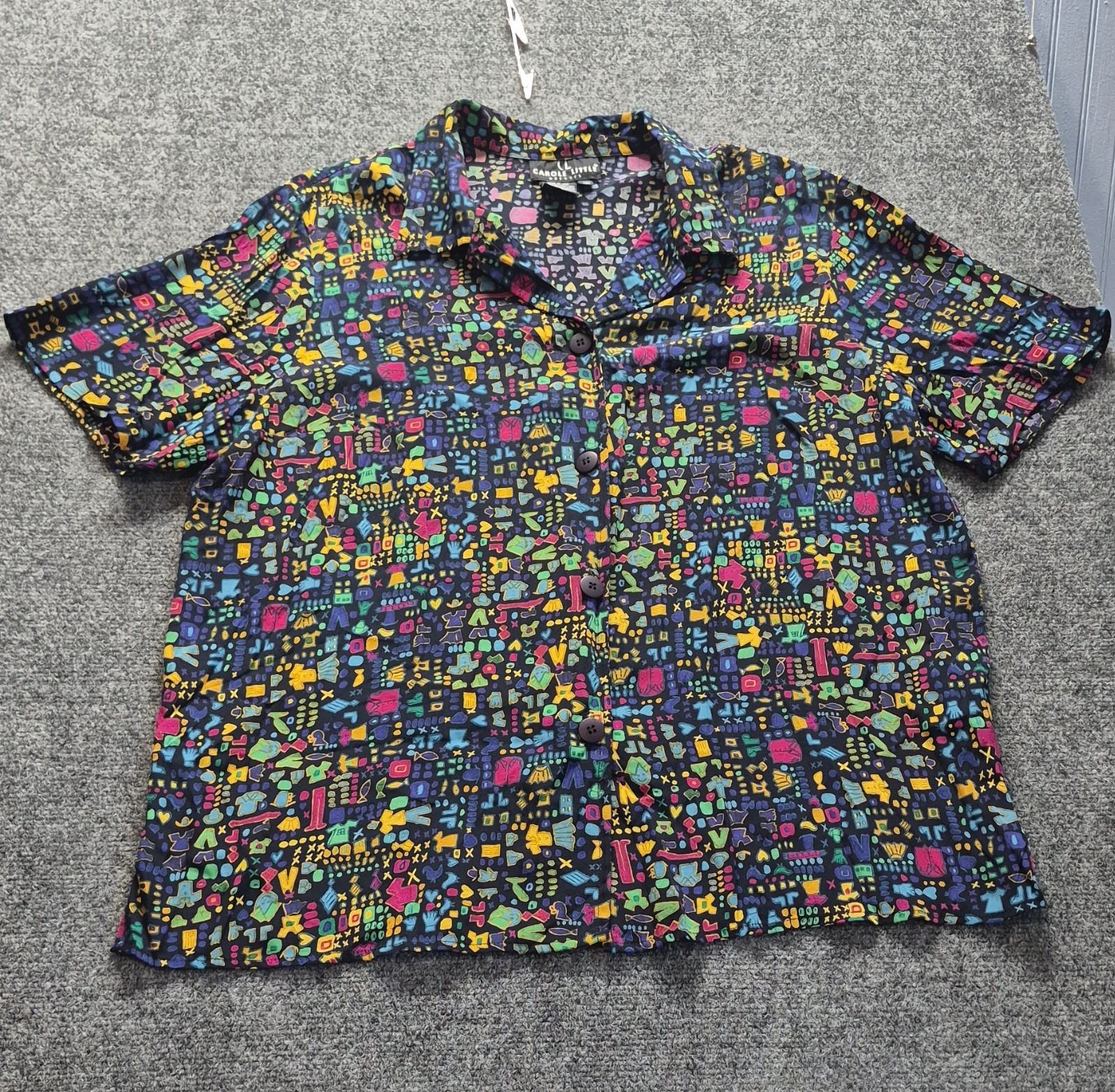 Carole Little Women’s 16 Black/Multicolor Collared SS Button-Down Blouse