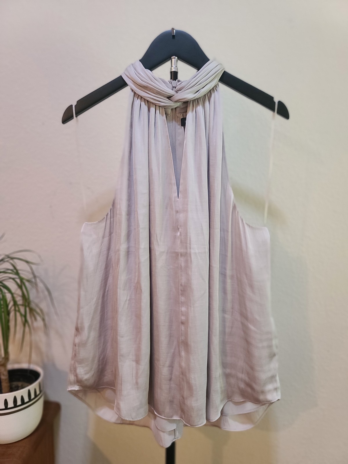 Banana Republic Silver/Beige Satin Pleated Halter Neck Blouse Womens XL
