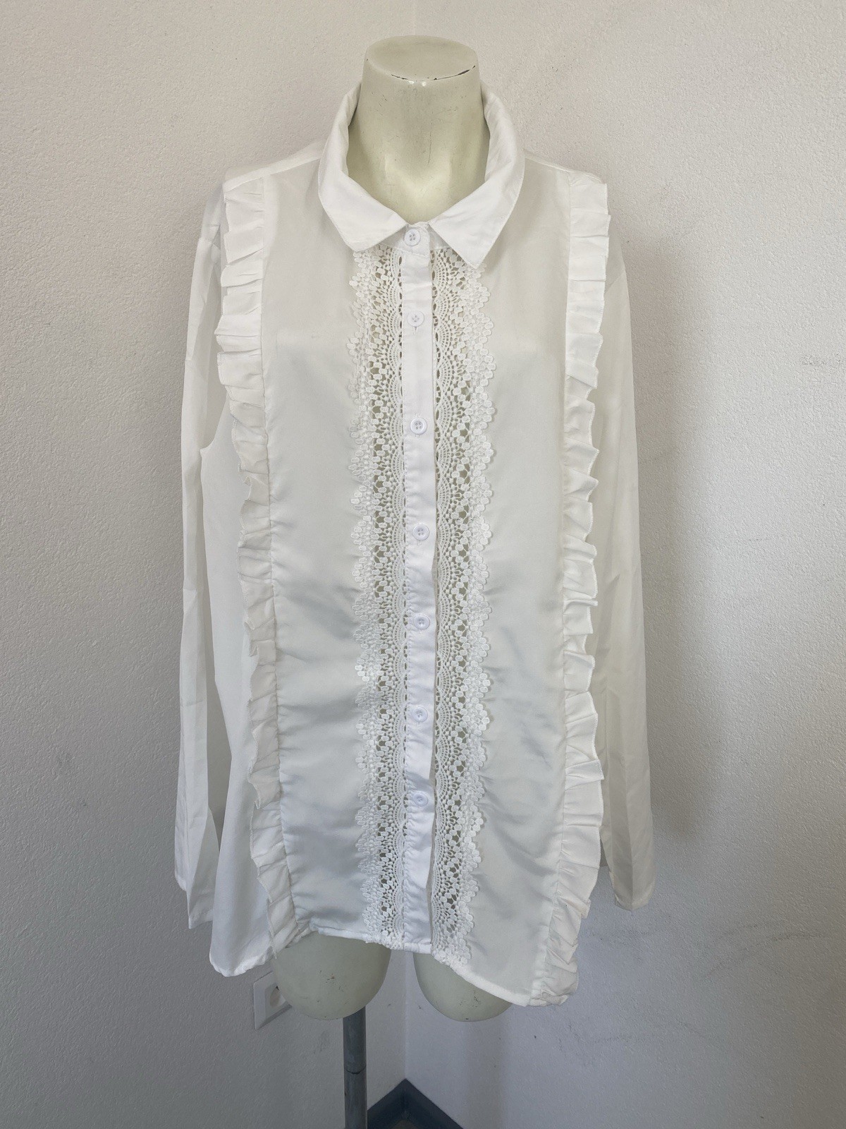 Vintage Blouse White Ruffled Size 5XL AB25