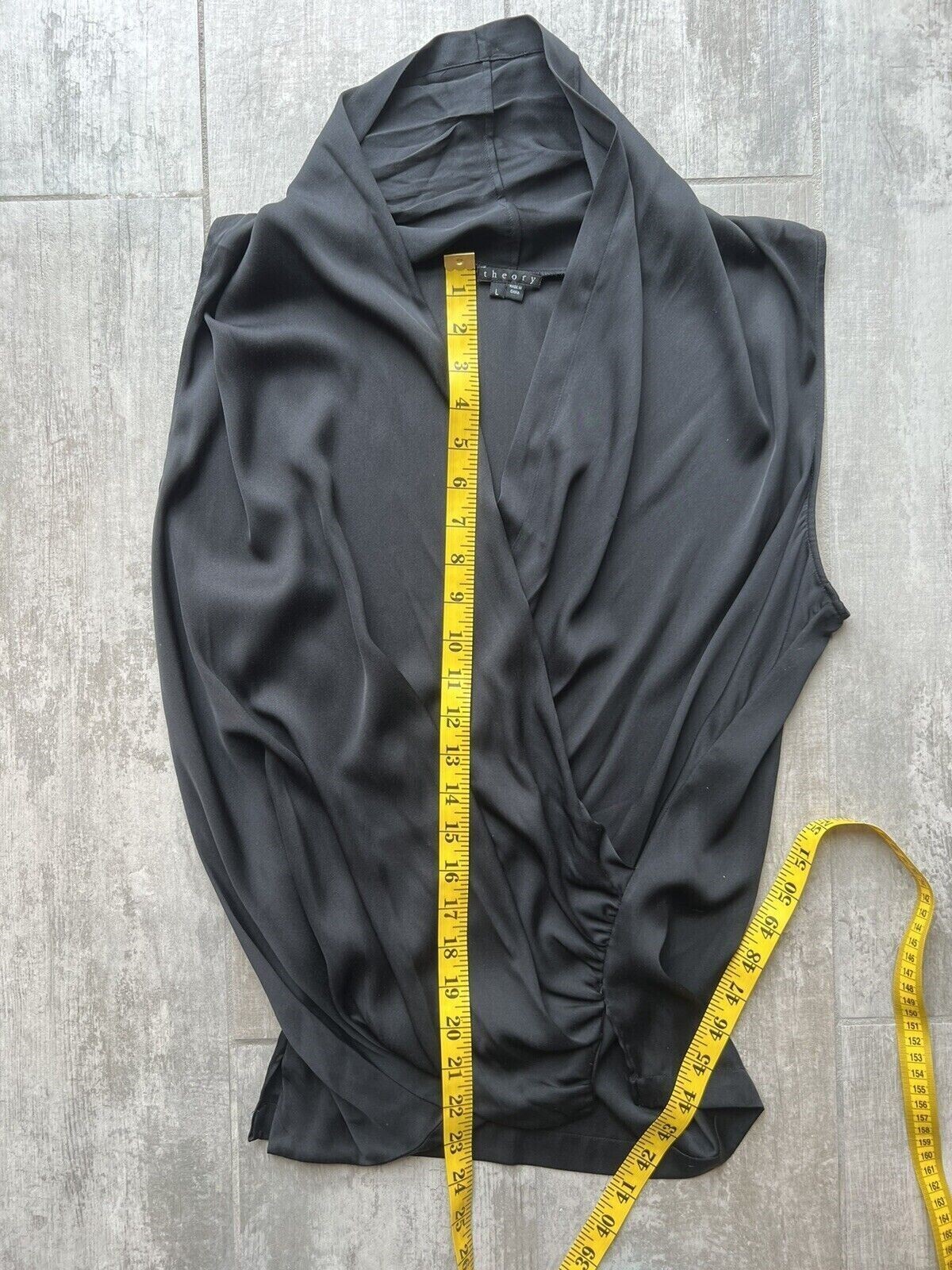 $275 THEORY Sleeveless Folded Drape Silk Top Black Deep V-Neck Designer Blouse L