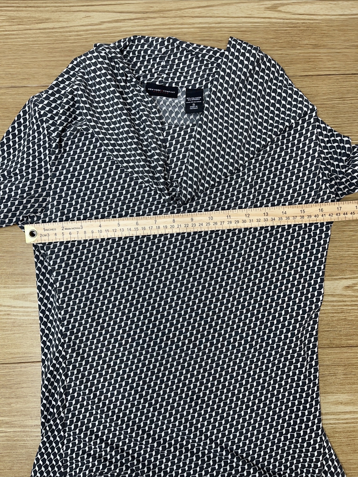 Blusa para Mujer New York & Company Talla S de Manga Larga con Cuello Redondo