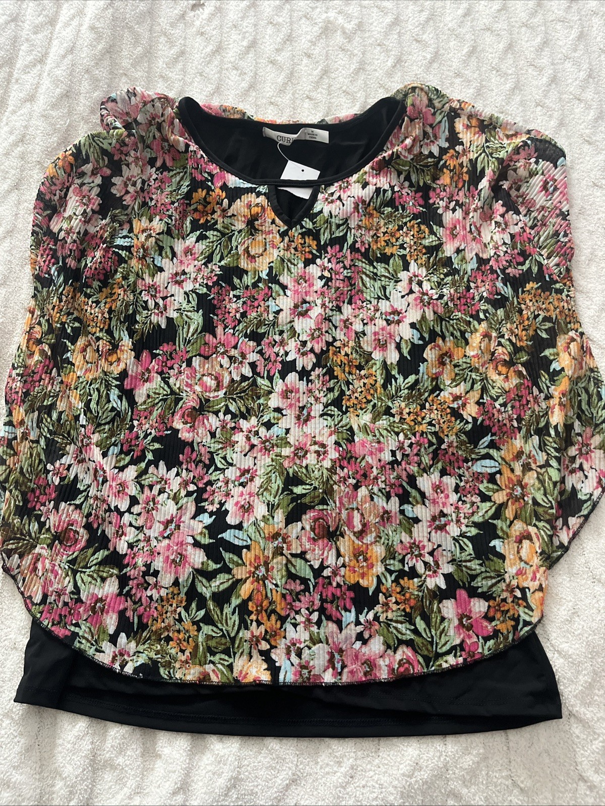 Womens Blouse/ Poncho Medium, Flowers print, size M